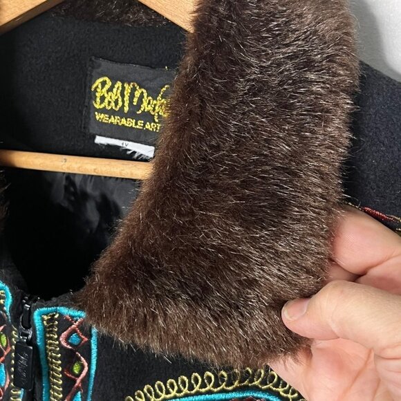 Bob Mackie Wearable Art Faux Fur Collar Embroidered Vest- Size 1x - Picture 4 of 7